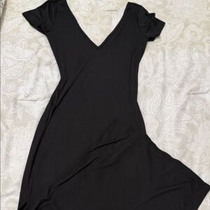 Elegant Black V-Neck Dress with slit
